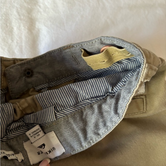 Quiksilver boys khaki straight fit shorts w/pockets size 4 - Picture 6 of 6